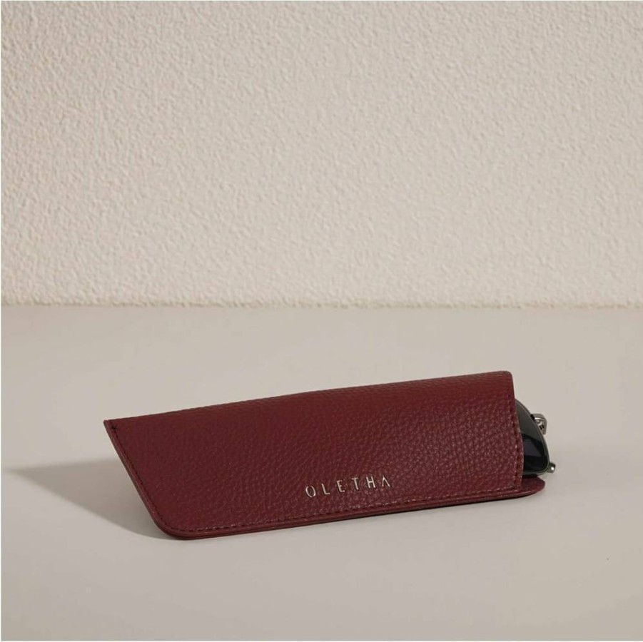 OLETHA Soft Aesthetic Glasses Case - Sleek Slip-In Design for Eyewear Protection